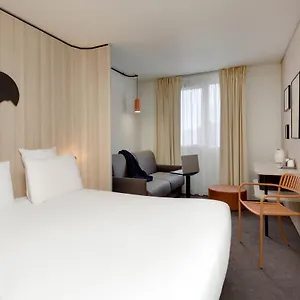 Kyriad Clermont-ferrand-sud - La Pardieu Отель